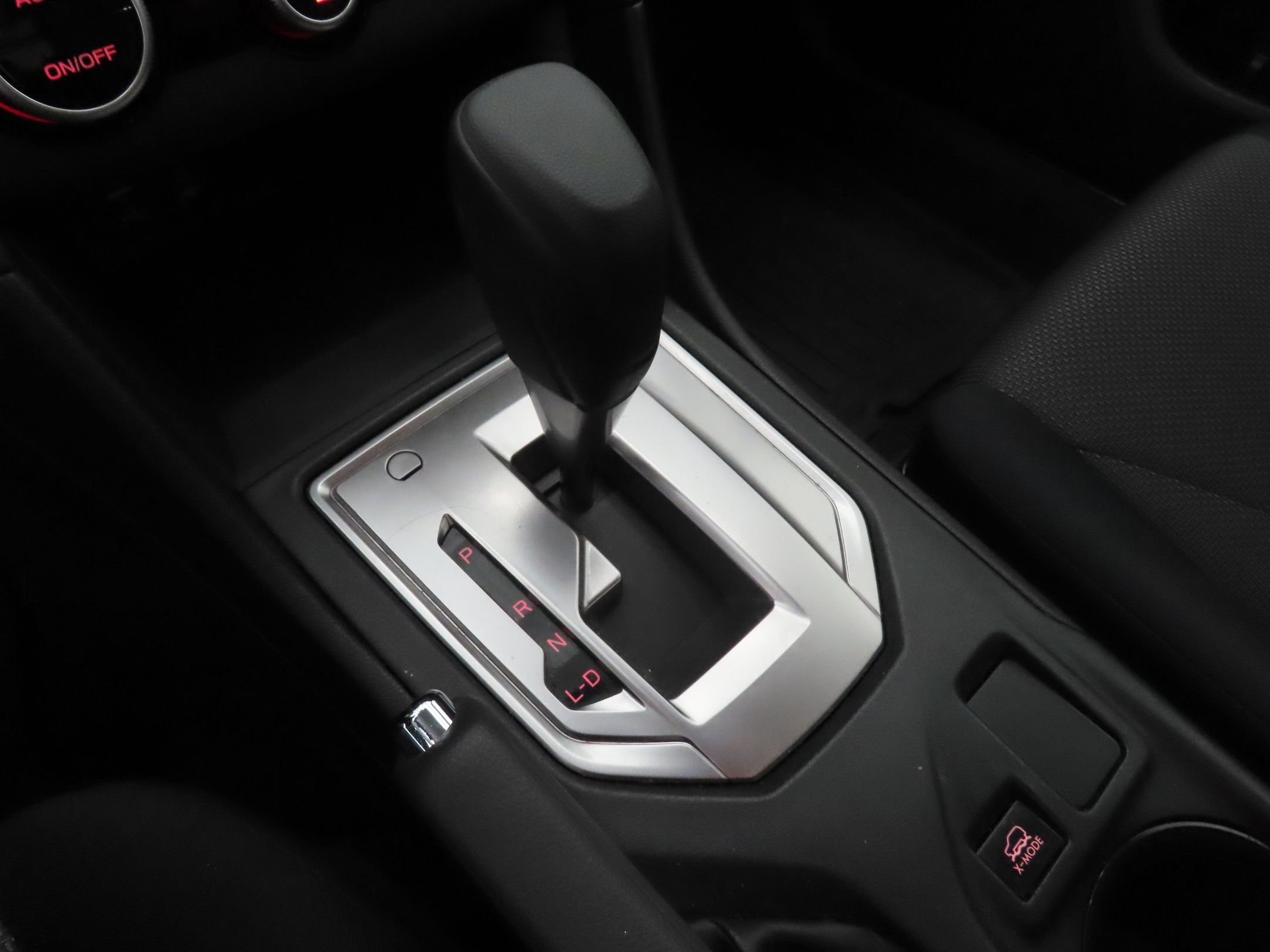Used 2021 White Subaru Base image 16
