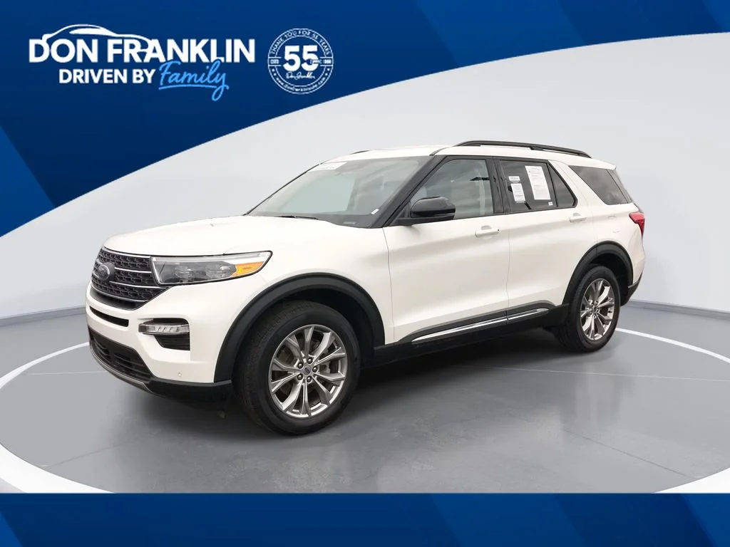2023 Ford Explorer XLT 4WD's photo
