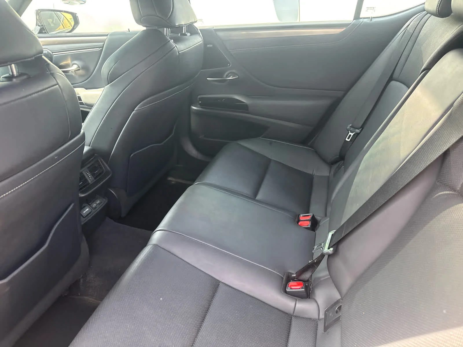 Used 2022 Obsidian Lexus F SPORT image 17
