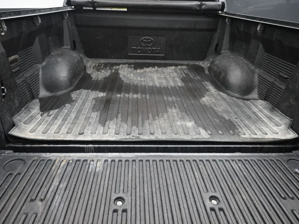 Used 2017 Gray Toyota SR5 image 11