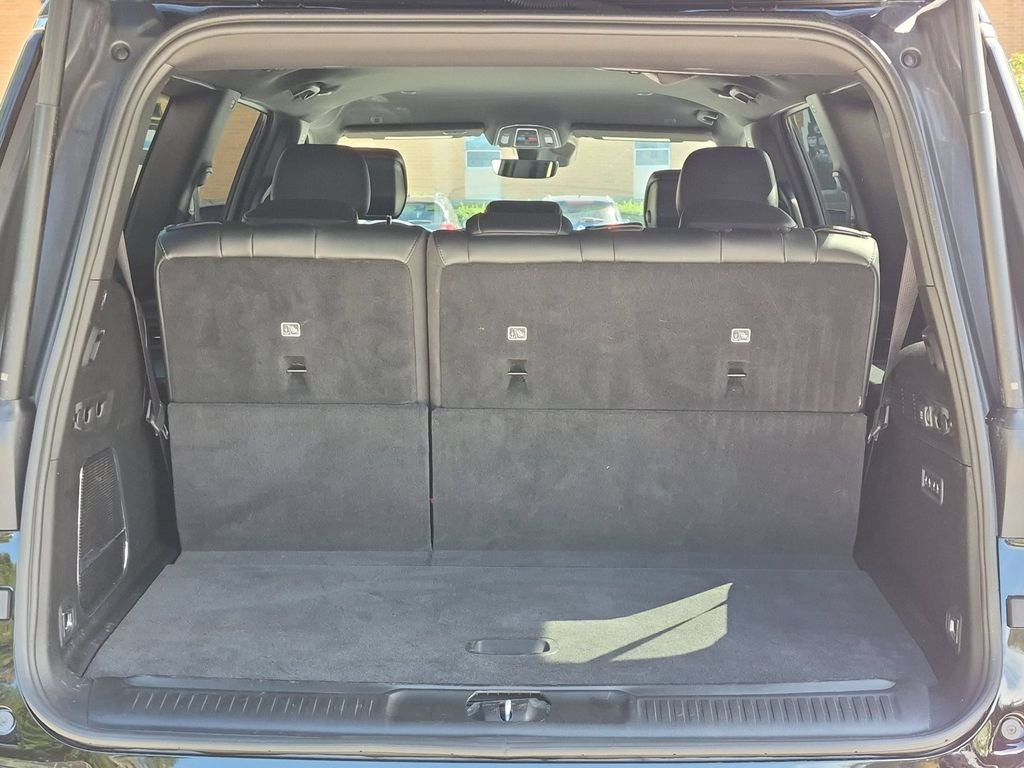 Used 2022 Black Jeep Series III image 7
