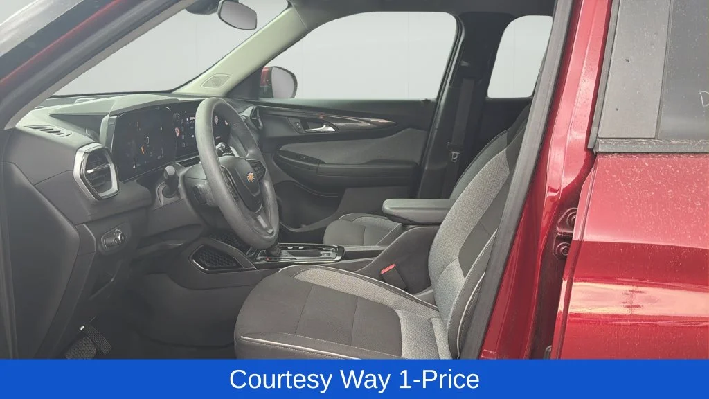Used 2025 Red Chevrolet LT image 12