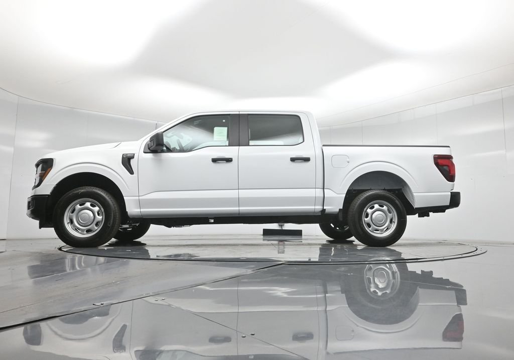 New 2026 Oxford White Ford XL image 49
