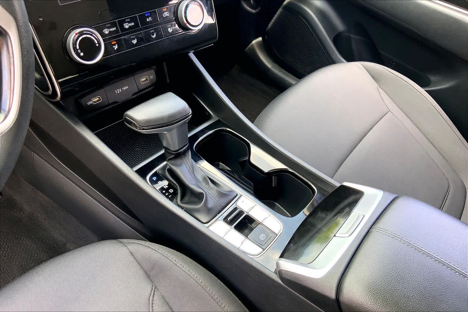 Used 2022 Portofino Gray Hyundai SE image 15