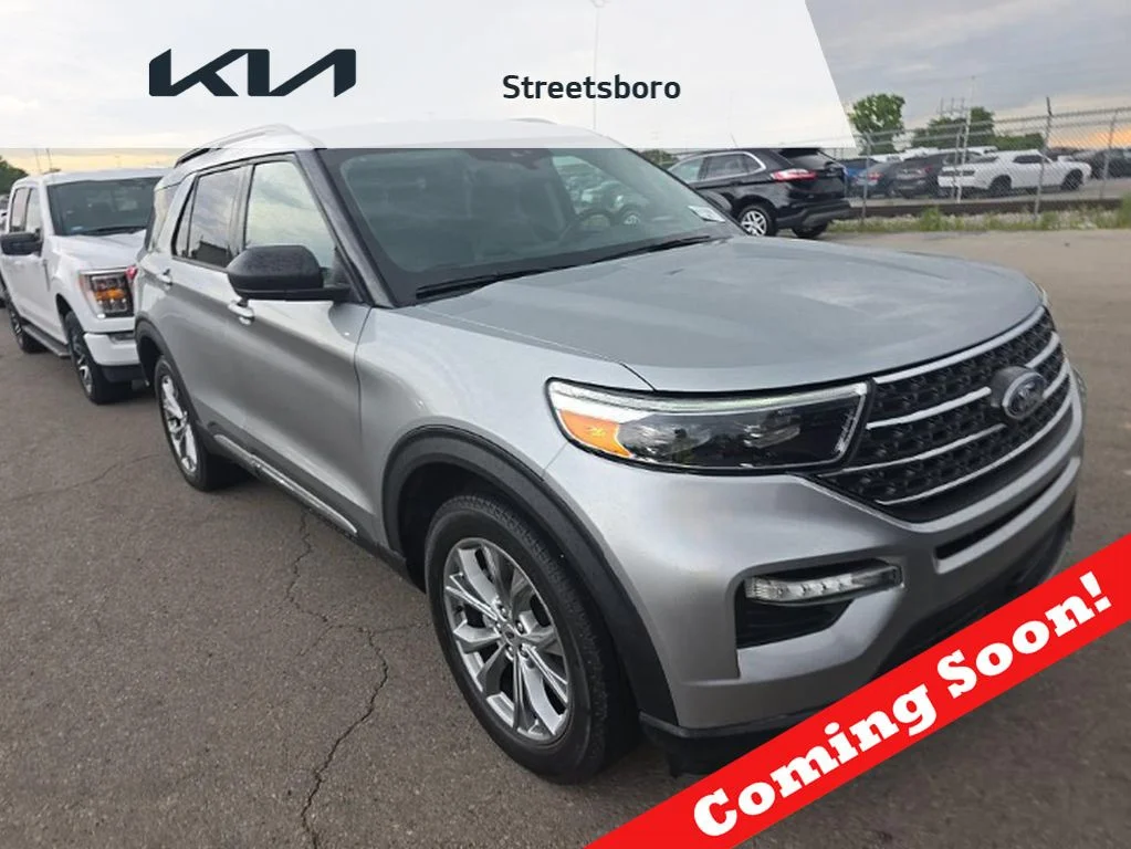2023 Ford Explorer XLT 4WD's photo
