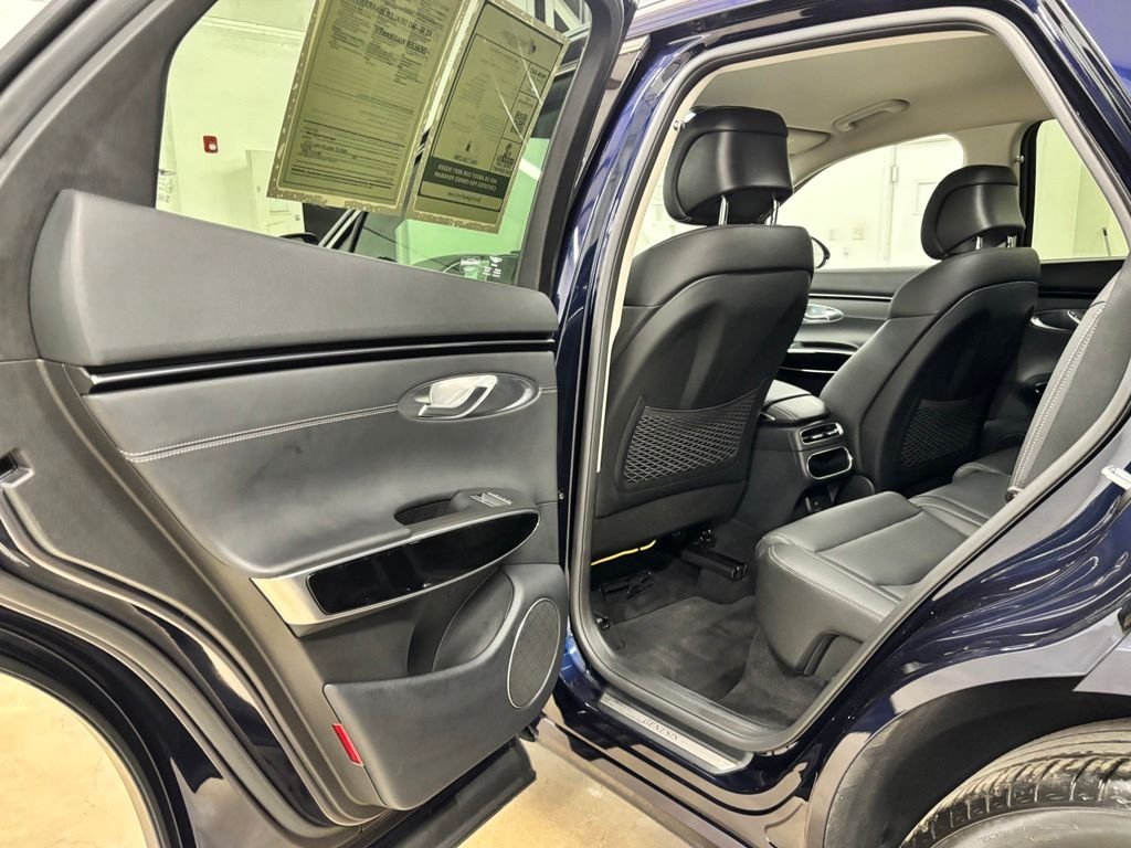 Used 2025 Blue Genesis 2.5T image 19