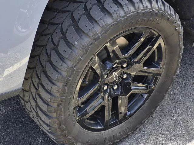 Used 2024 Slate Gray Metallic Chevrolet Custom Trail Boss image 4