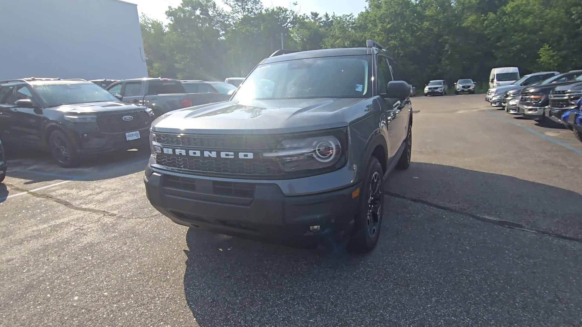 New 2026 Carbonized Gray Metallic Ford Outer Banks® image 15