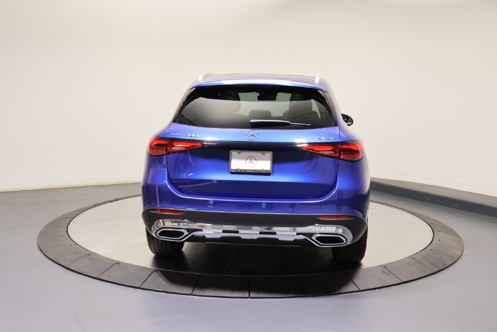 Certified Used 2026 Starling Blue Metallic Mercedes-Benz GLC 300 image 4