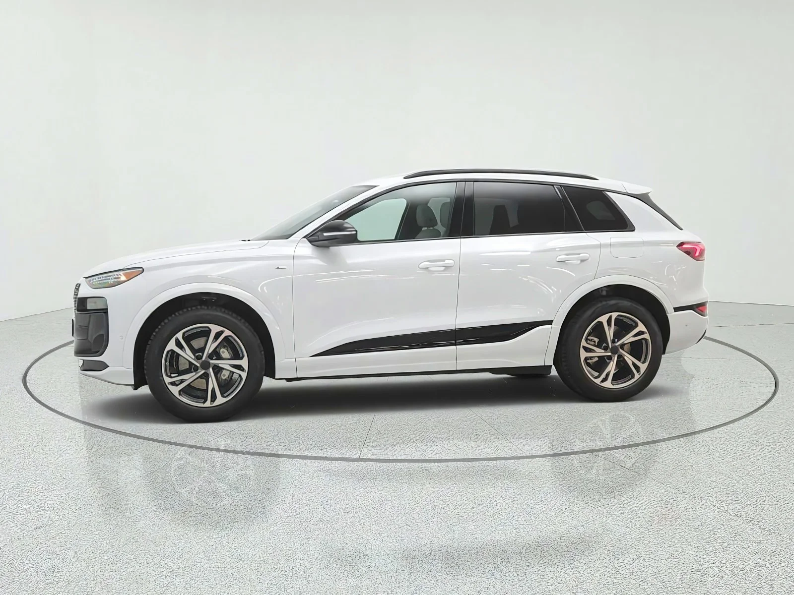 New 2027 Glacier White Metallic Audi Premium Plus quattro image 8