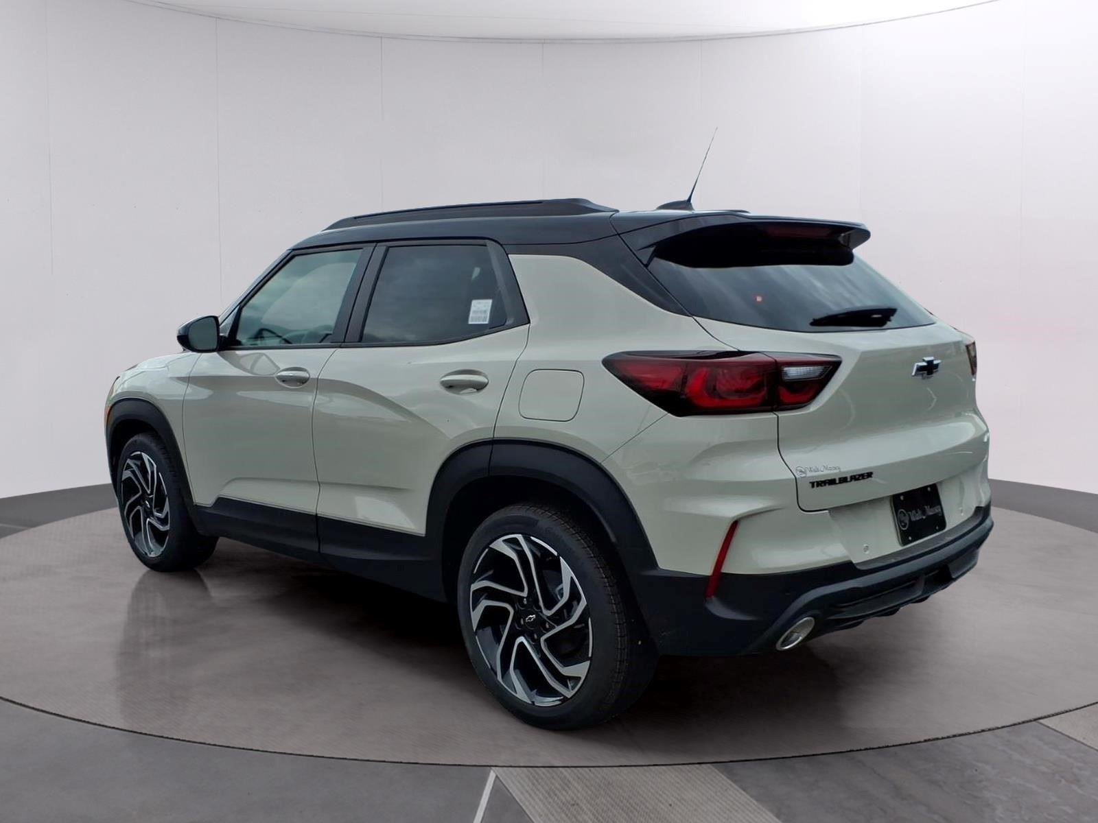 New 2026 White Sands Chevrolet RS image 3