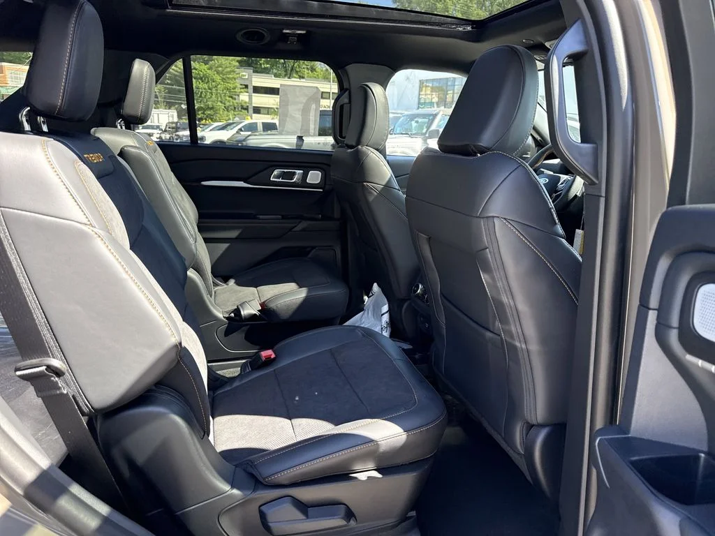 New 2026 Marsh Gray Ford Tremor® image 32