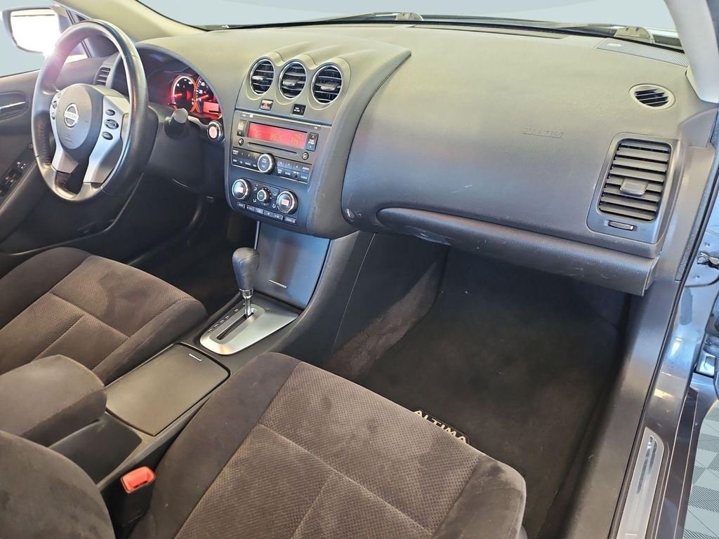 Used 2009 Dark Slate Metallic Nissan Hybrid image 28