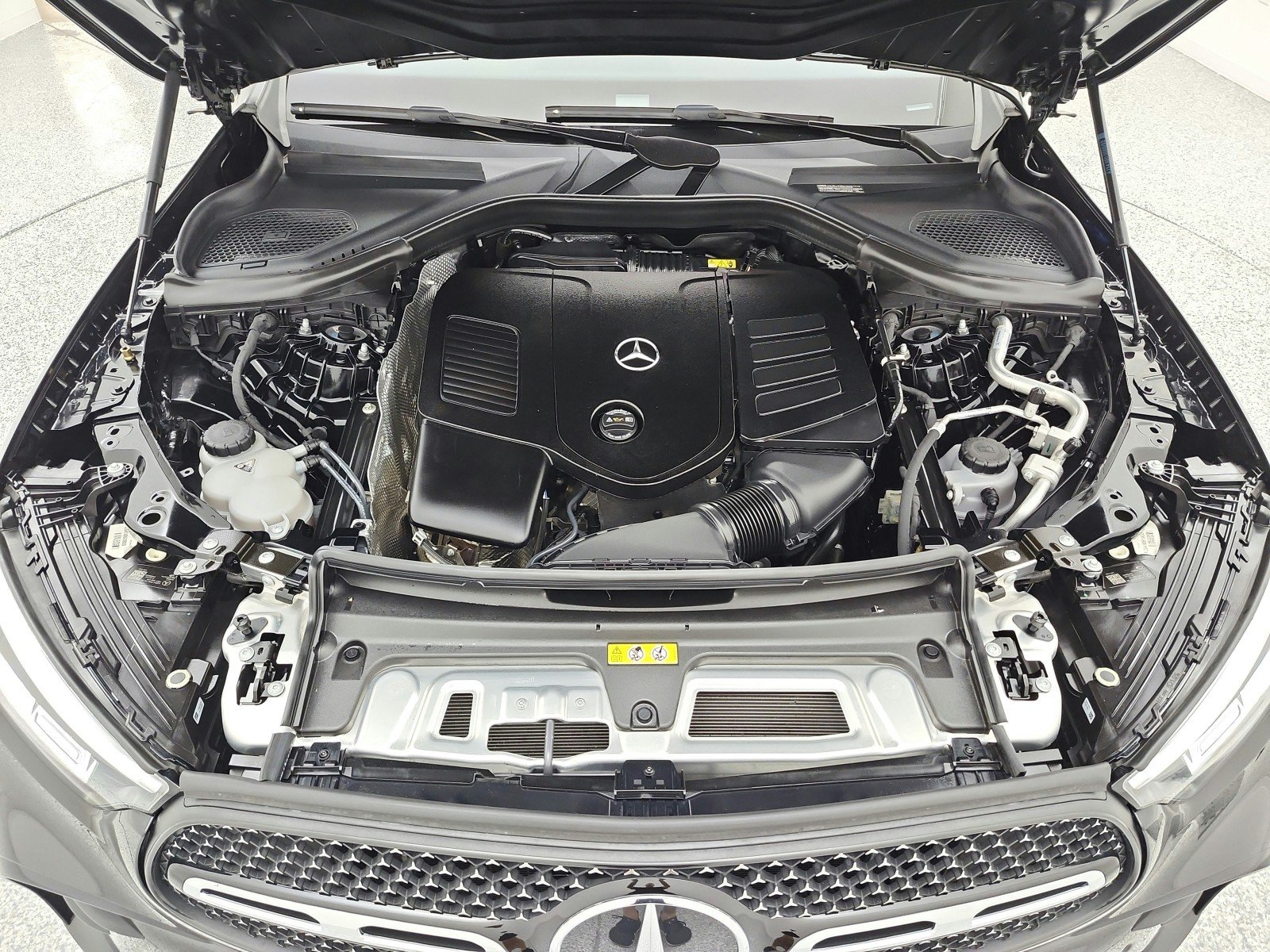 Certified Used 2023 Black Mercedes-Benz GLC 300 SUV image 16