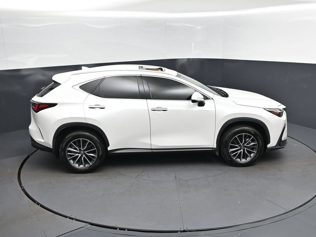 2025 Lexus NX 350 - Photo 35