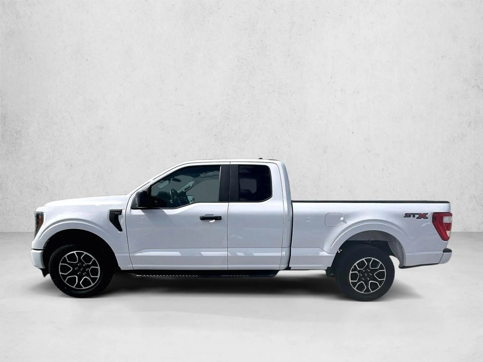 Used 2023 Oxford White Ford XL image 6