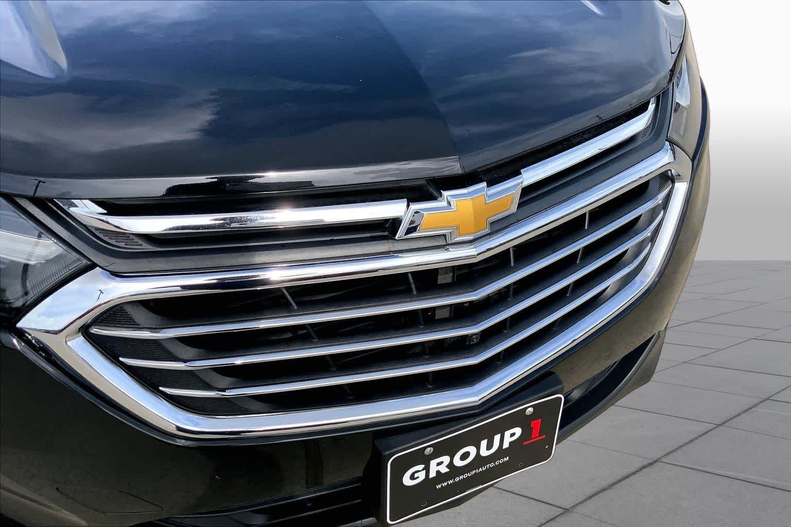 Used 2018 Mosaic Black Metallic Chevrolet Premier image 30