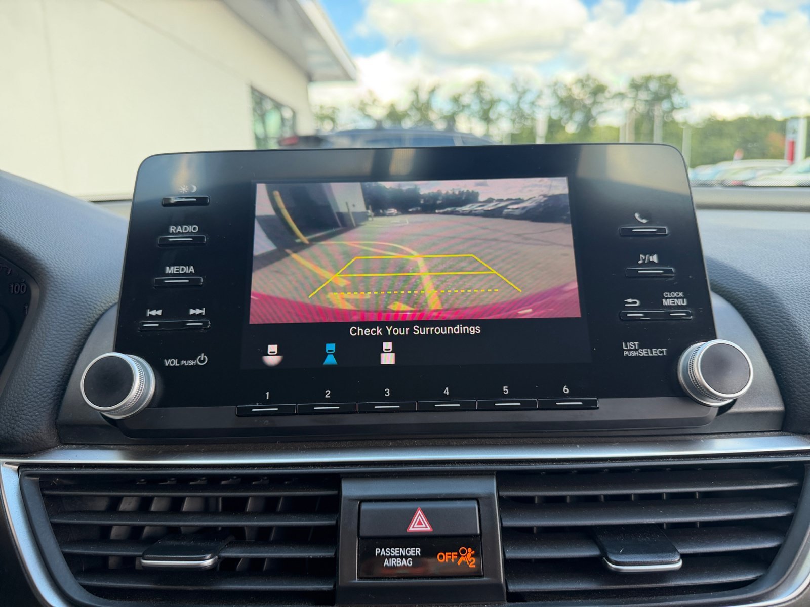 2018 Honda Accord LX - Photo 21