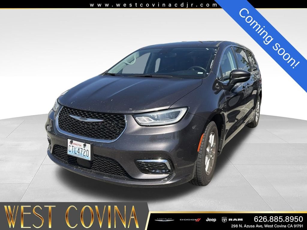2023 Chrysler Pacifica Touring L