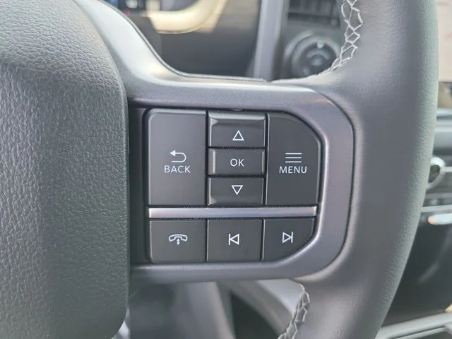 New 2026 Carbonized Gray Metallic Ford XLT image 25