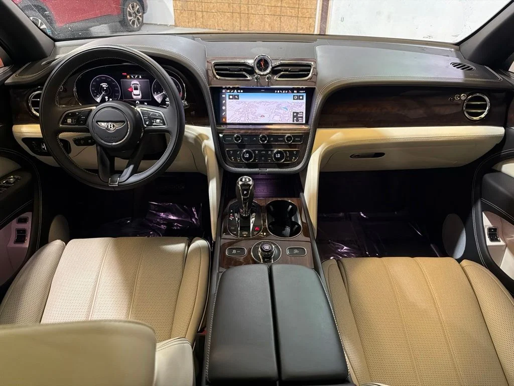 Used 2023 Black Bentley Azure image 35