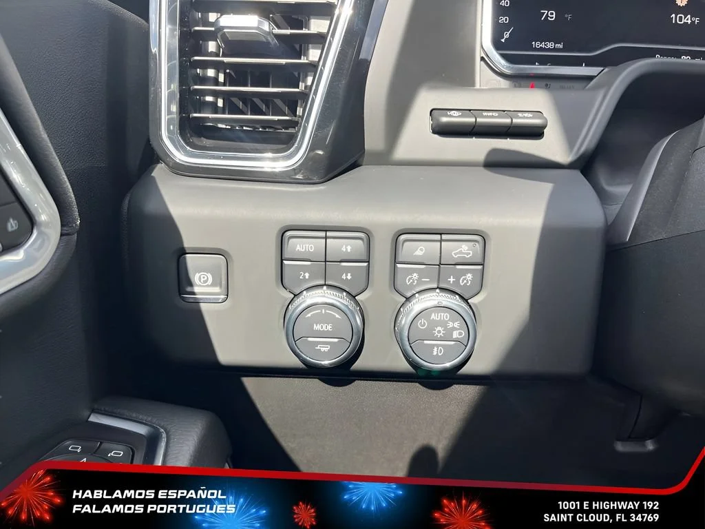 Used 2025 Summit White GMC Denali image 23
