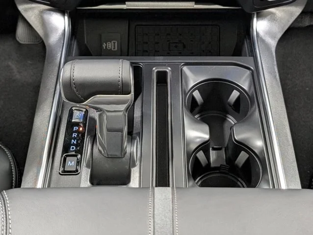New 2026 Star White Metallic Tri-Coat Ford Platinum® image 46