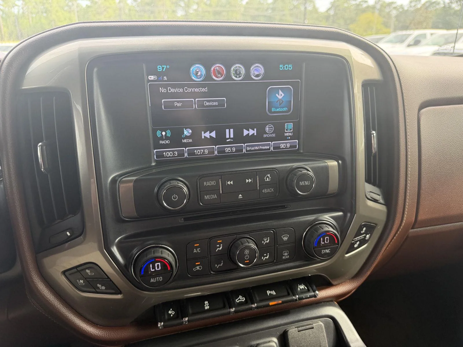 Used 2017 Pepperdust Metallic Chevrolet High Country image 8