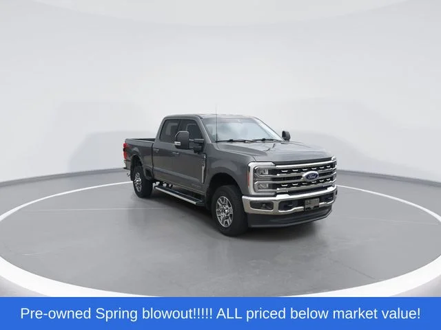 Used 2024 Gray Ford Lariat image 2