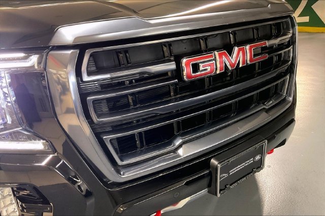 Used 2024 Black GMC AT4 image 33