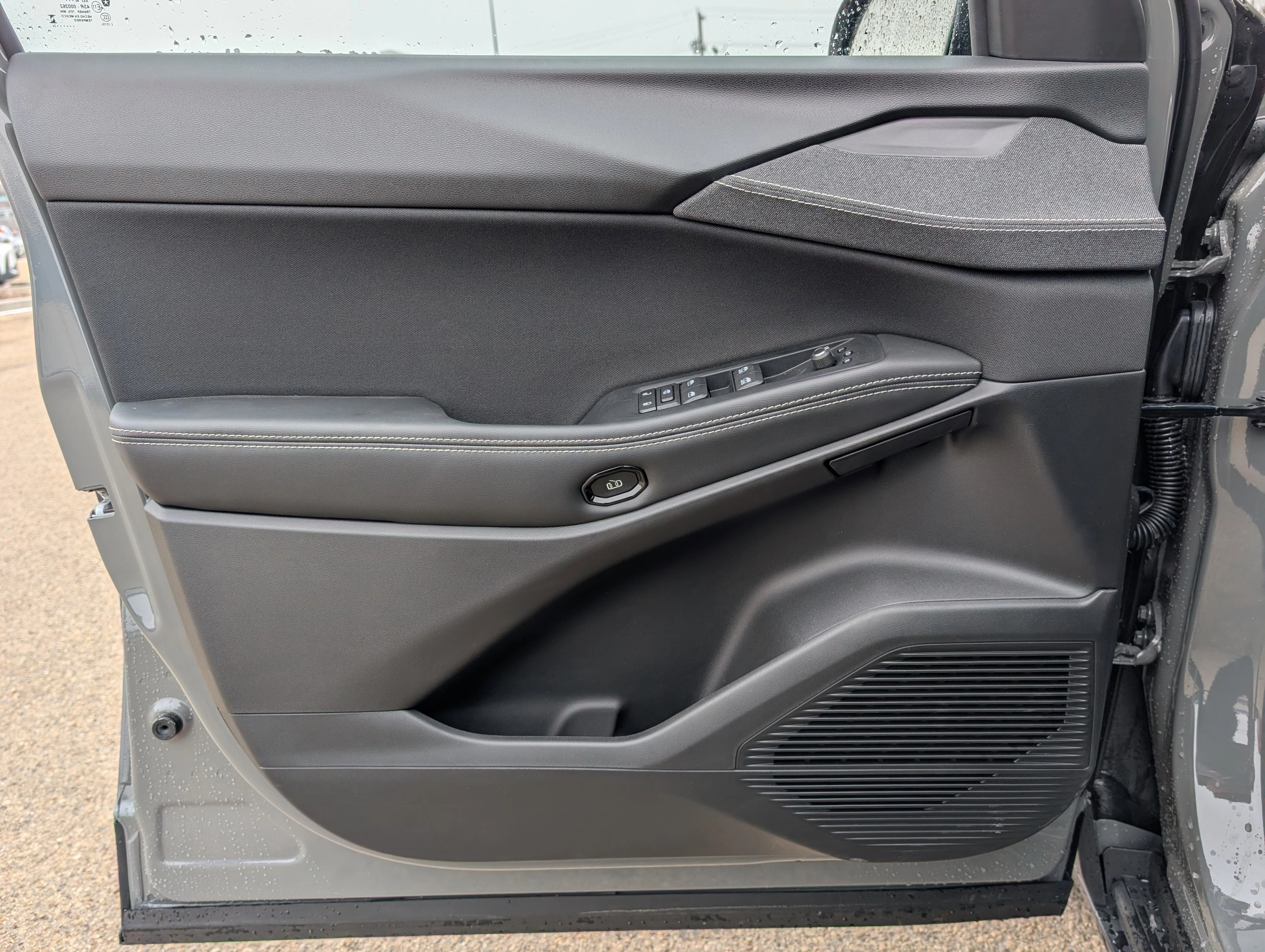 New 2026 Sting-Grey Jeep Laredo image 15