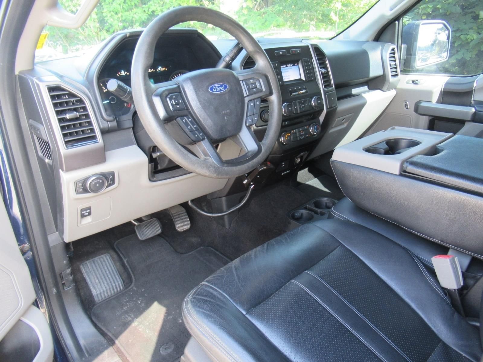 Used 2018 Blue Ford XLT image 17