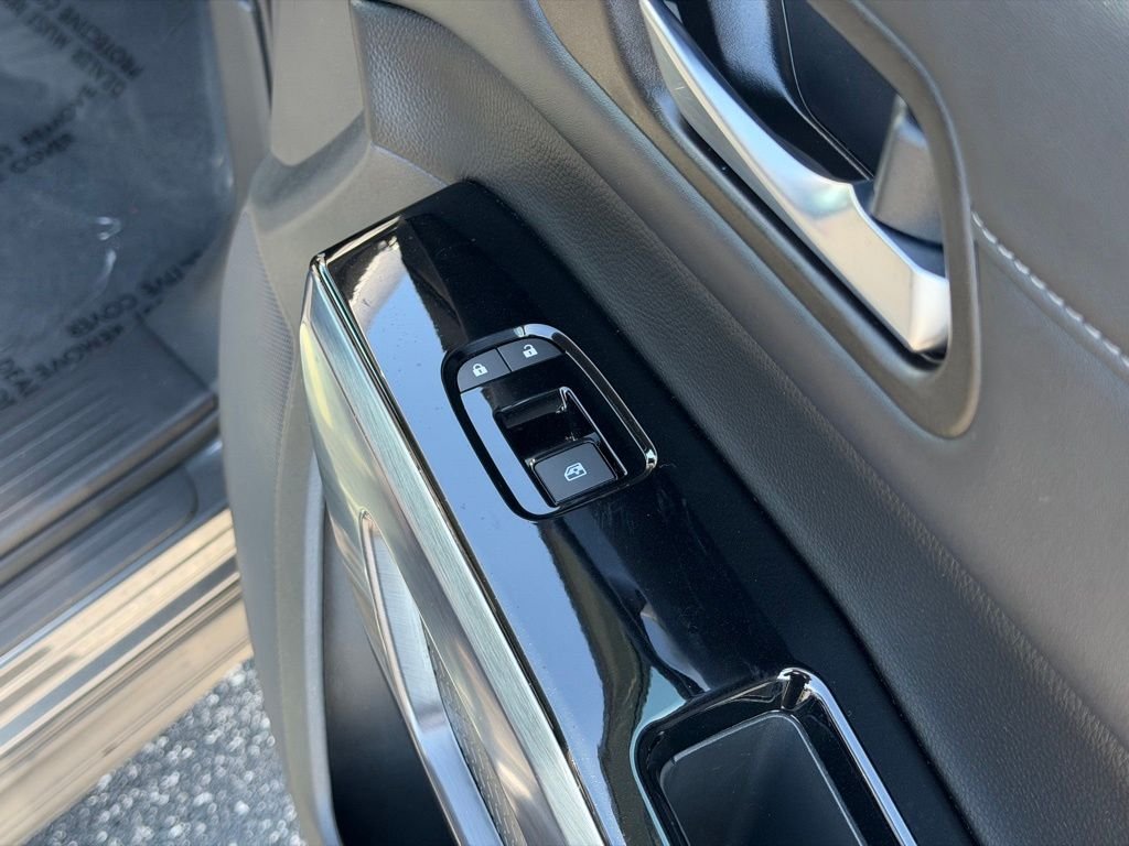 Used 2023 Gray Nissan SL image 28
