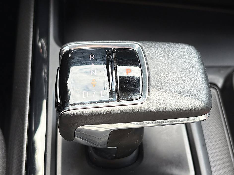 Used 2024 Summit White Chevrolet ZR2 image 24