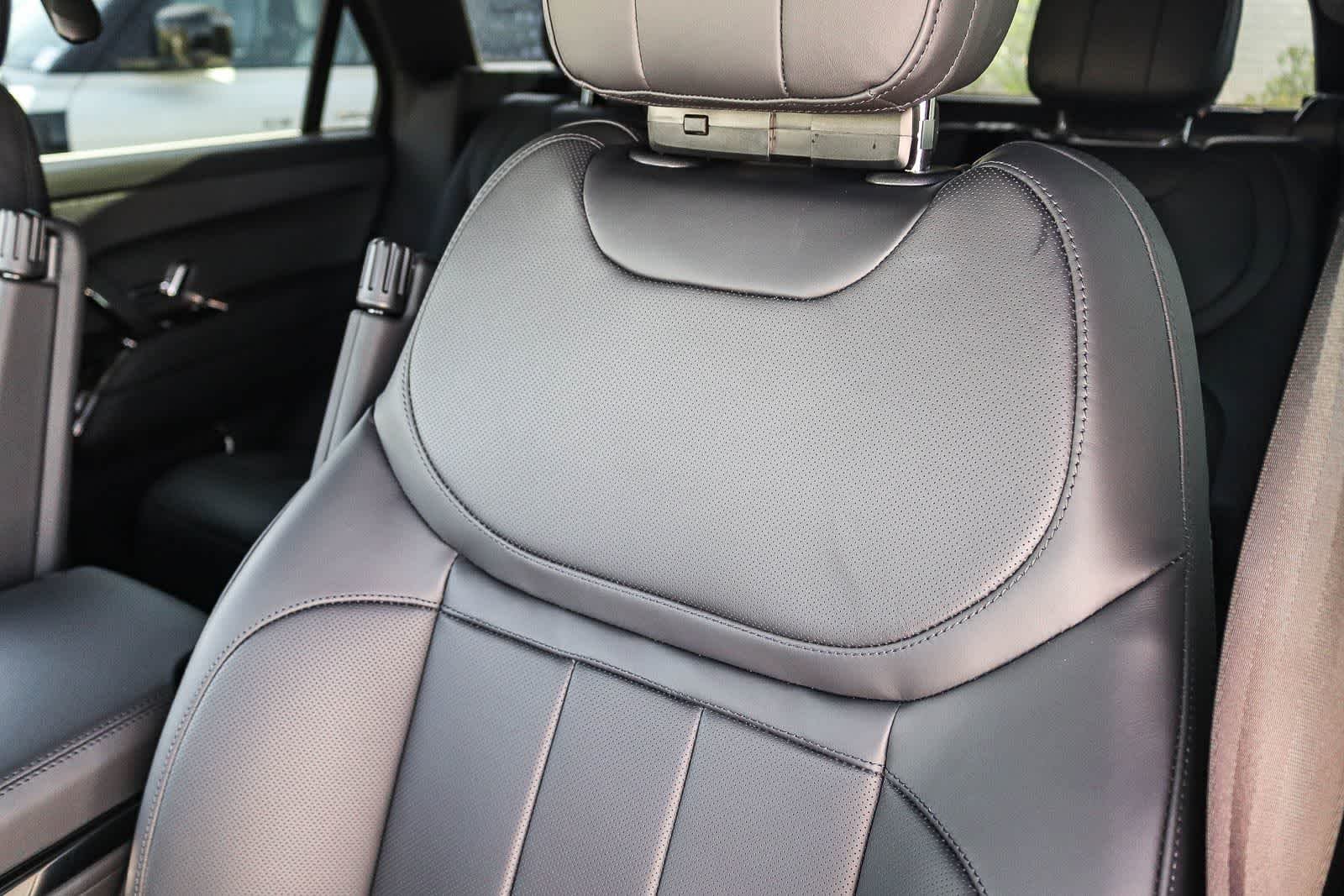 New 2026 Gray Land Rover SE image 26