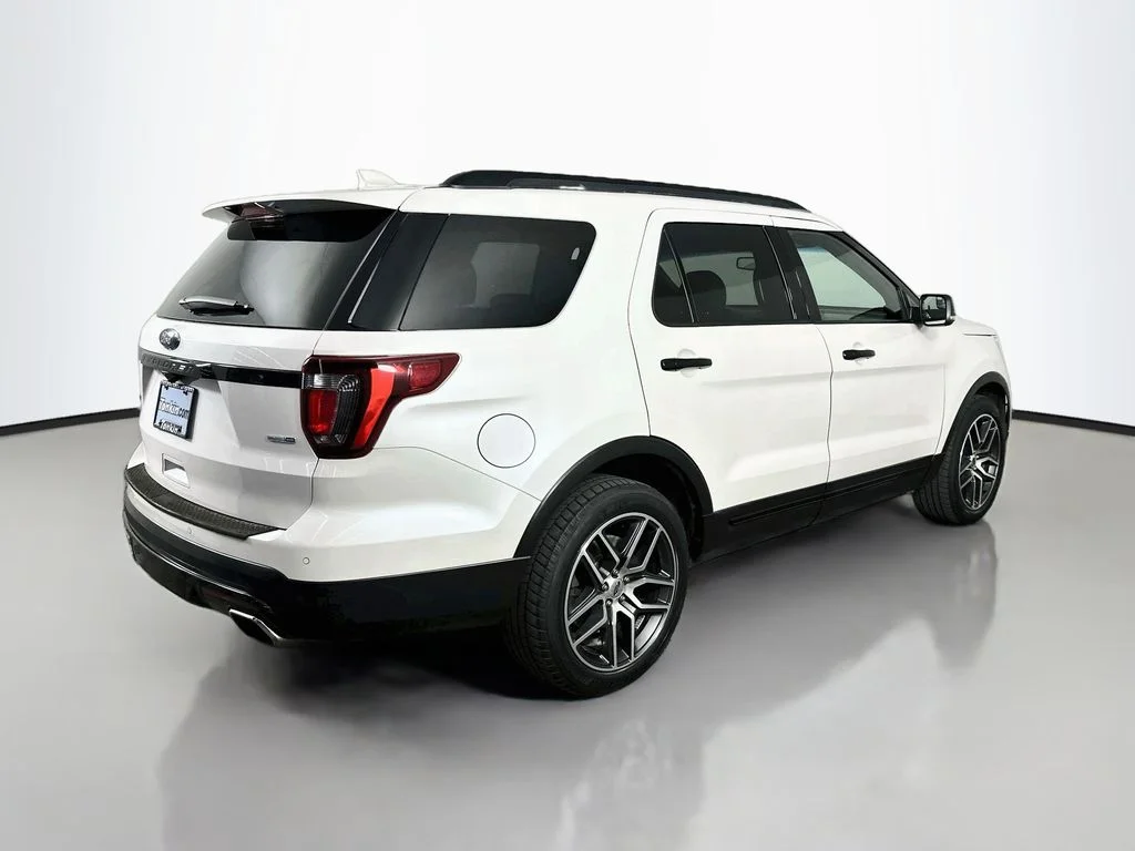 Used 2017 White Platinum Clearcoat Metallic Ford Sport image 8