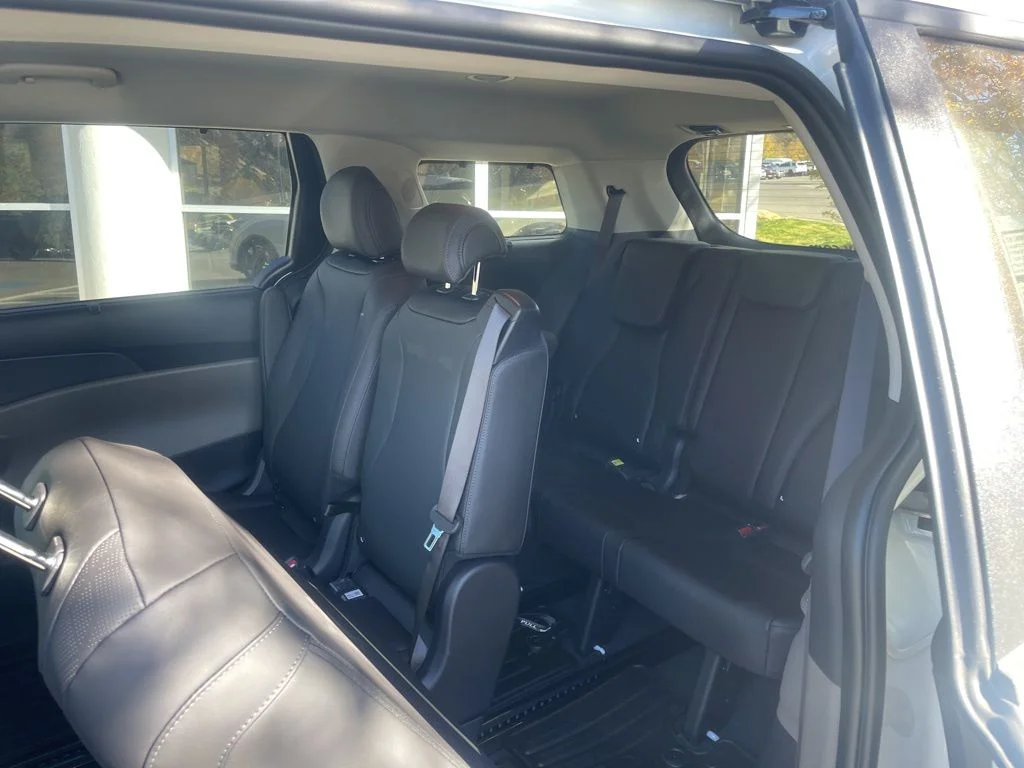2026 Kia Carnival EX - Photo 12