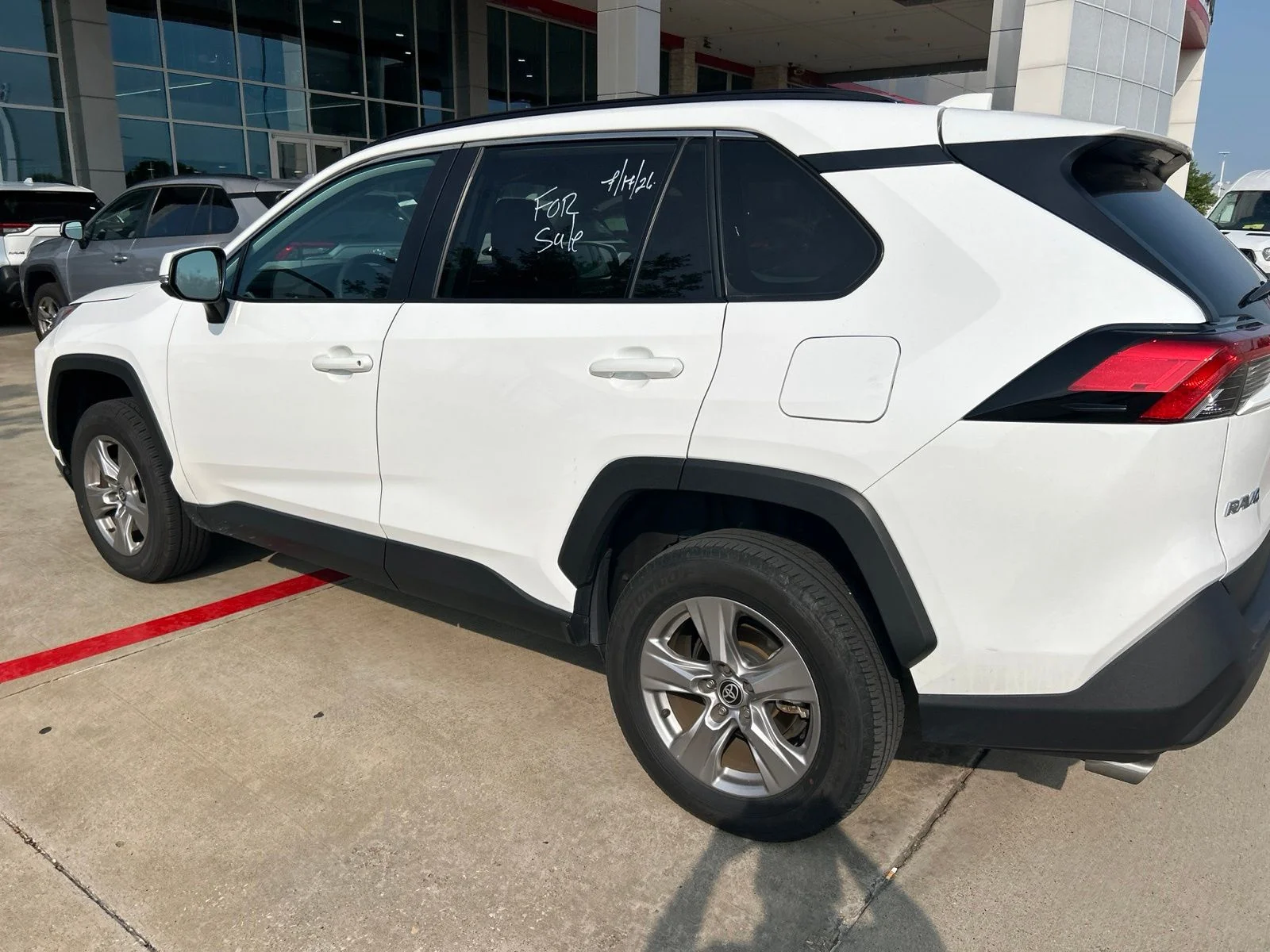 Used 2025 White Toyota XLE image 14