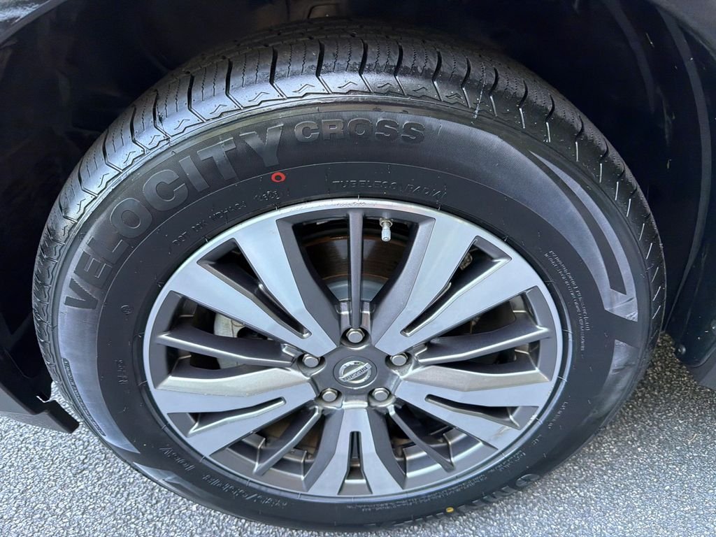 2019 Nissan Pathfinder SV - Photo 11