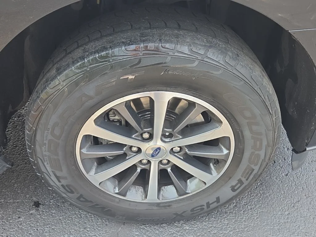 Used 2018 Black Ford XLT image 12