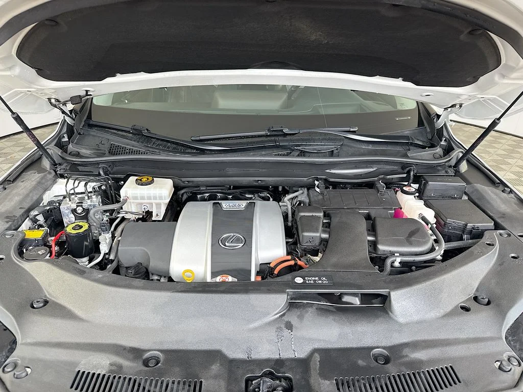 Used 2018 White Lexus 450hL Luxury image 35