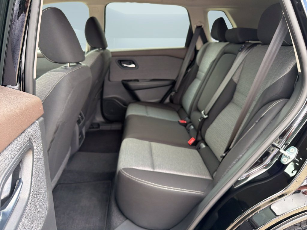 2023 Nissan Rogue SV - Photo 26