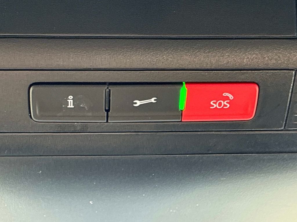 Used 2024  Volkswagen 2.0T SEL R-Line image 37