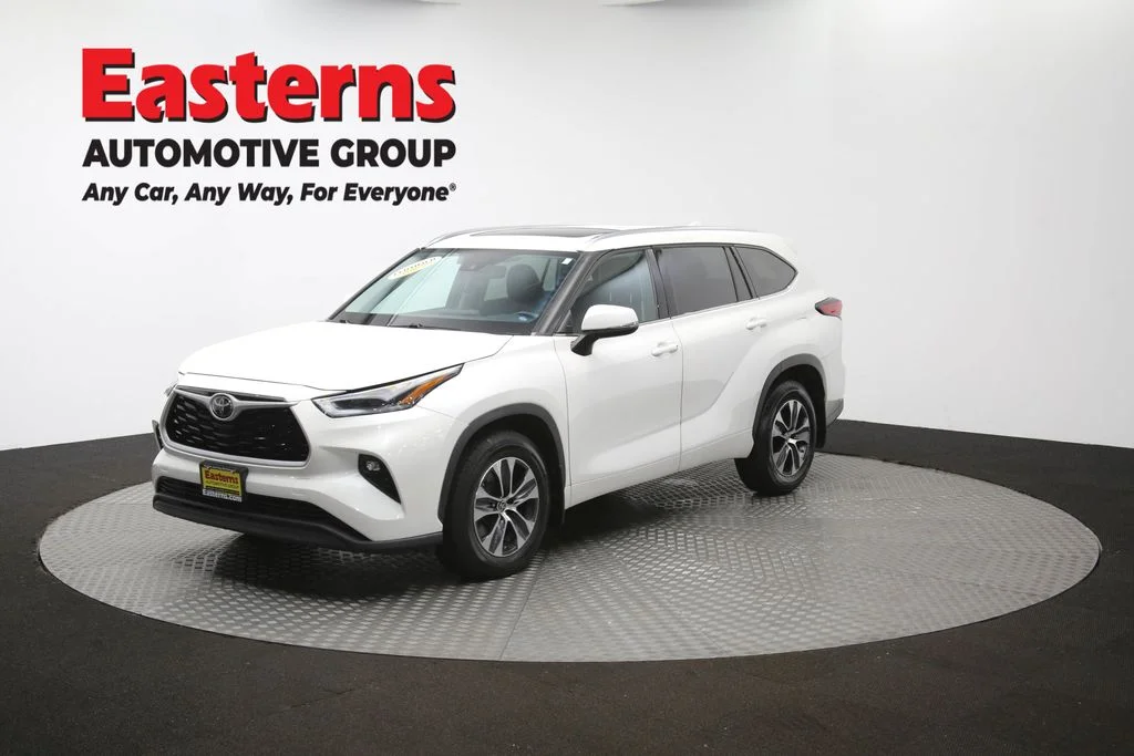 Used 2021 White Toyota XLE image 57