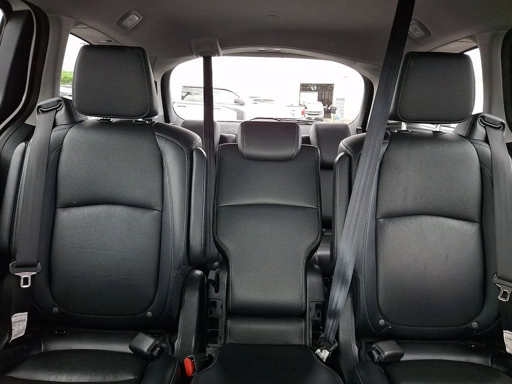 Used 2023 White Honda EX-L image 53