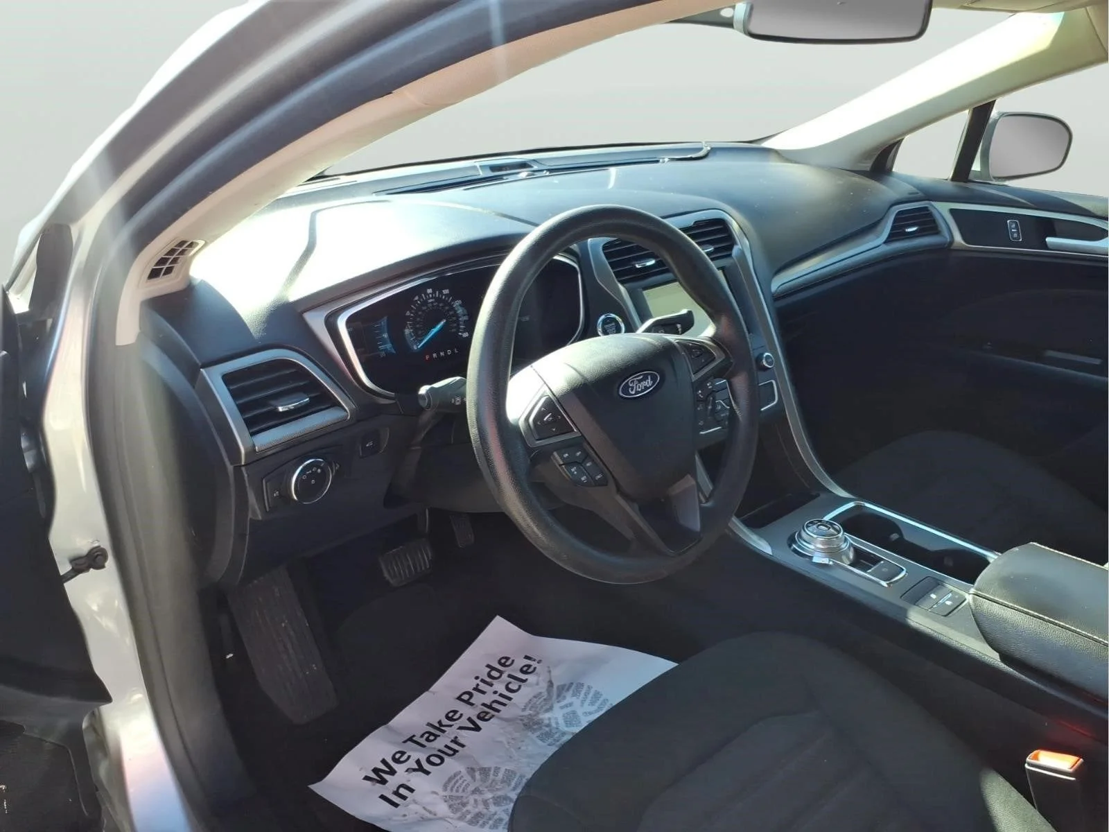 Used 2020 Silver Metallic Ford SE image 11