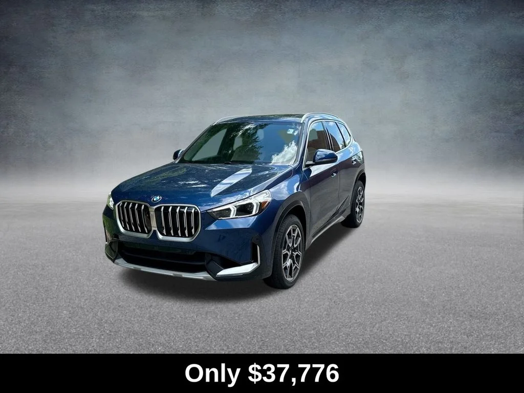 Used 2025 Blue BMW xDrive28i image 4