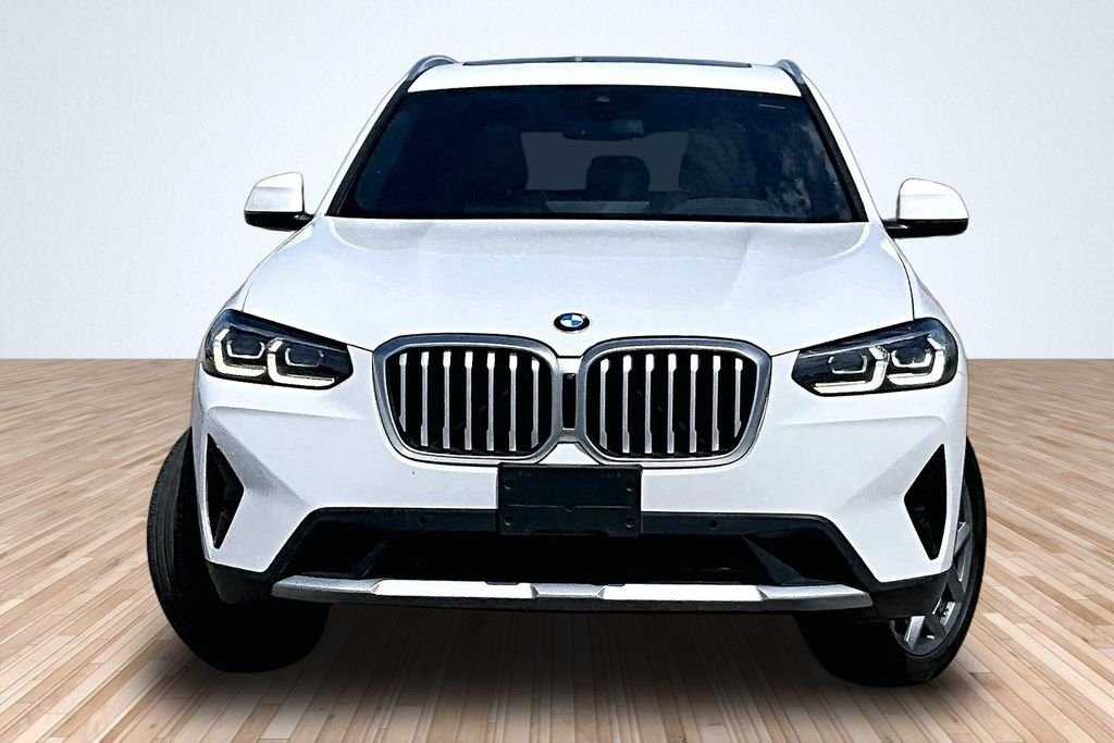 Used 2023 White BMW sDrive30i image 3