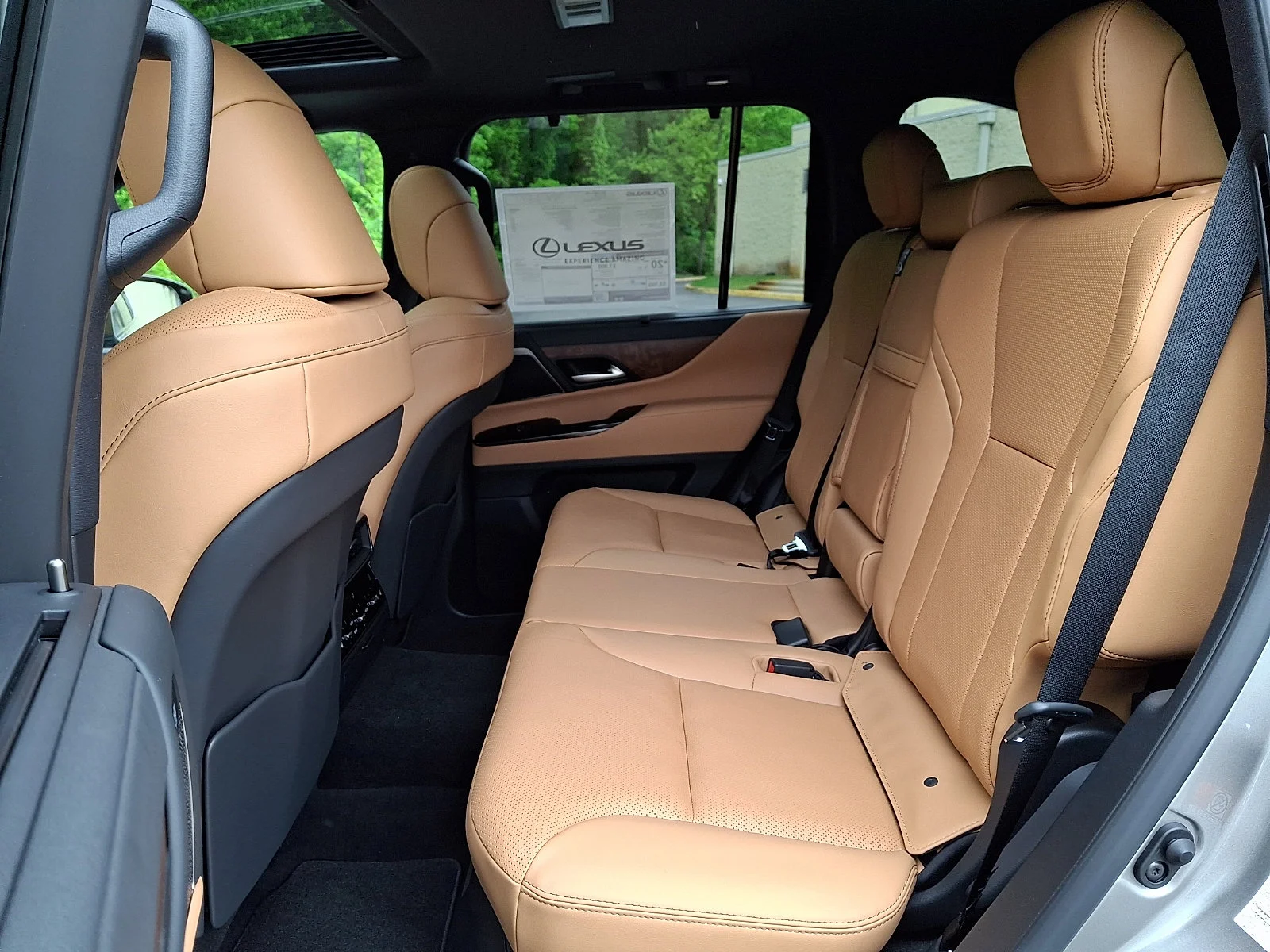 2026 Lexus LX 700h Luxury - Photo 5