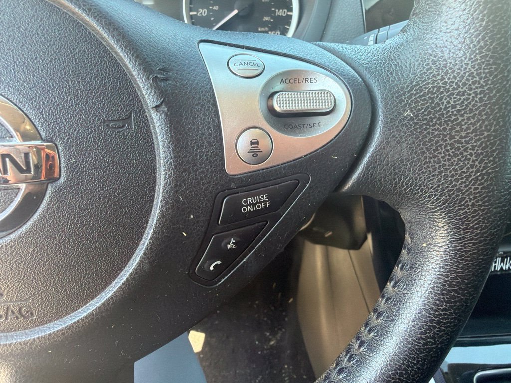 Used 2019 Blue Nissan SR image 9